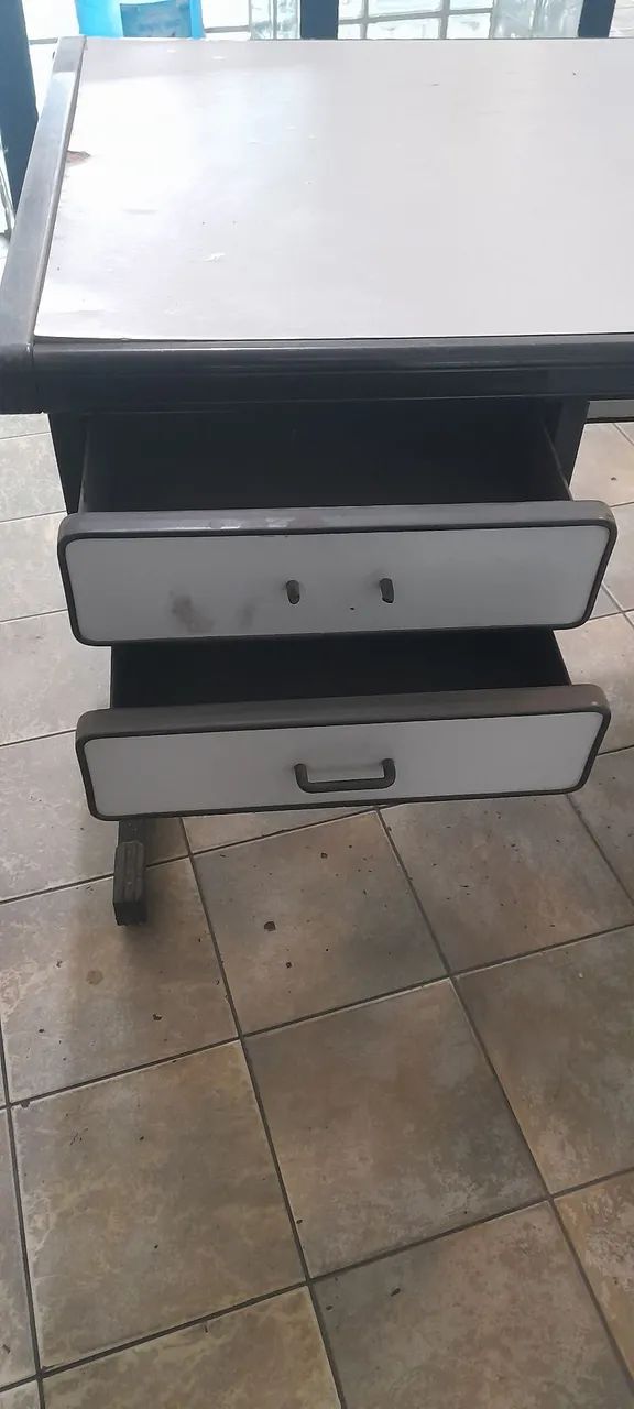 Mesa para escritório 2- gavetas /Pra ir embora.. - Foto 2