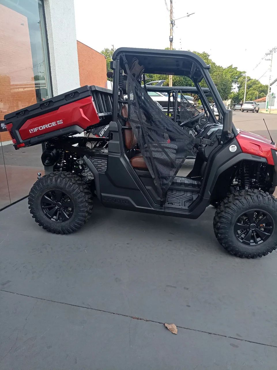 UTV UFORCE U10 PRO  - Foto 3