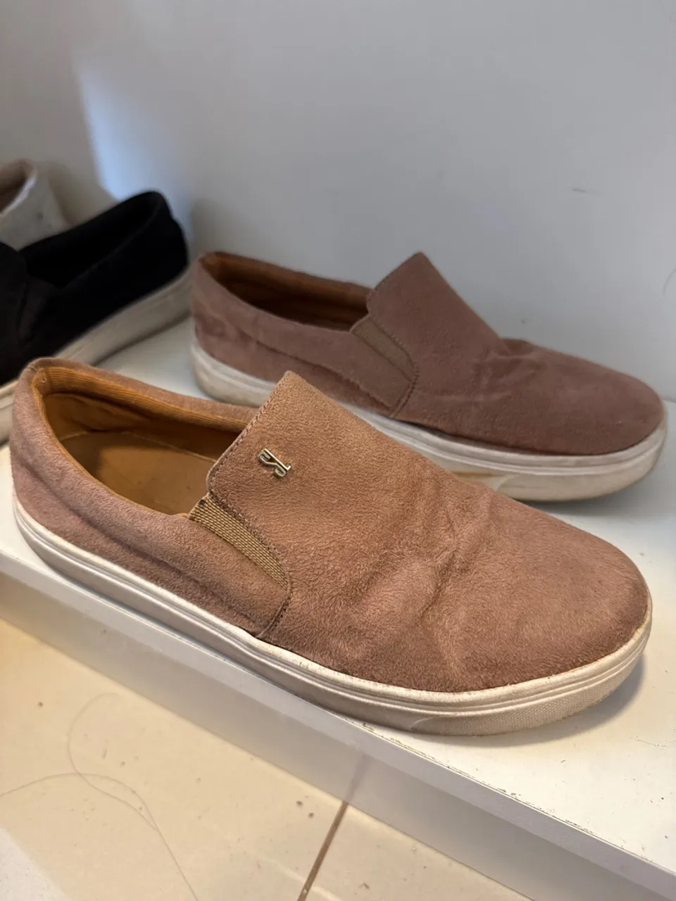 Tênis Slip On Rosa de Camurça