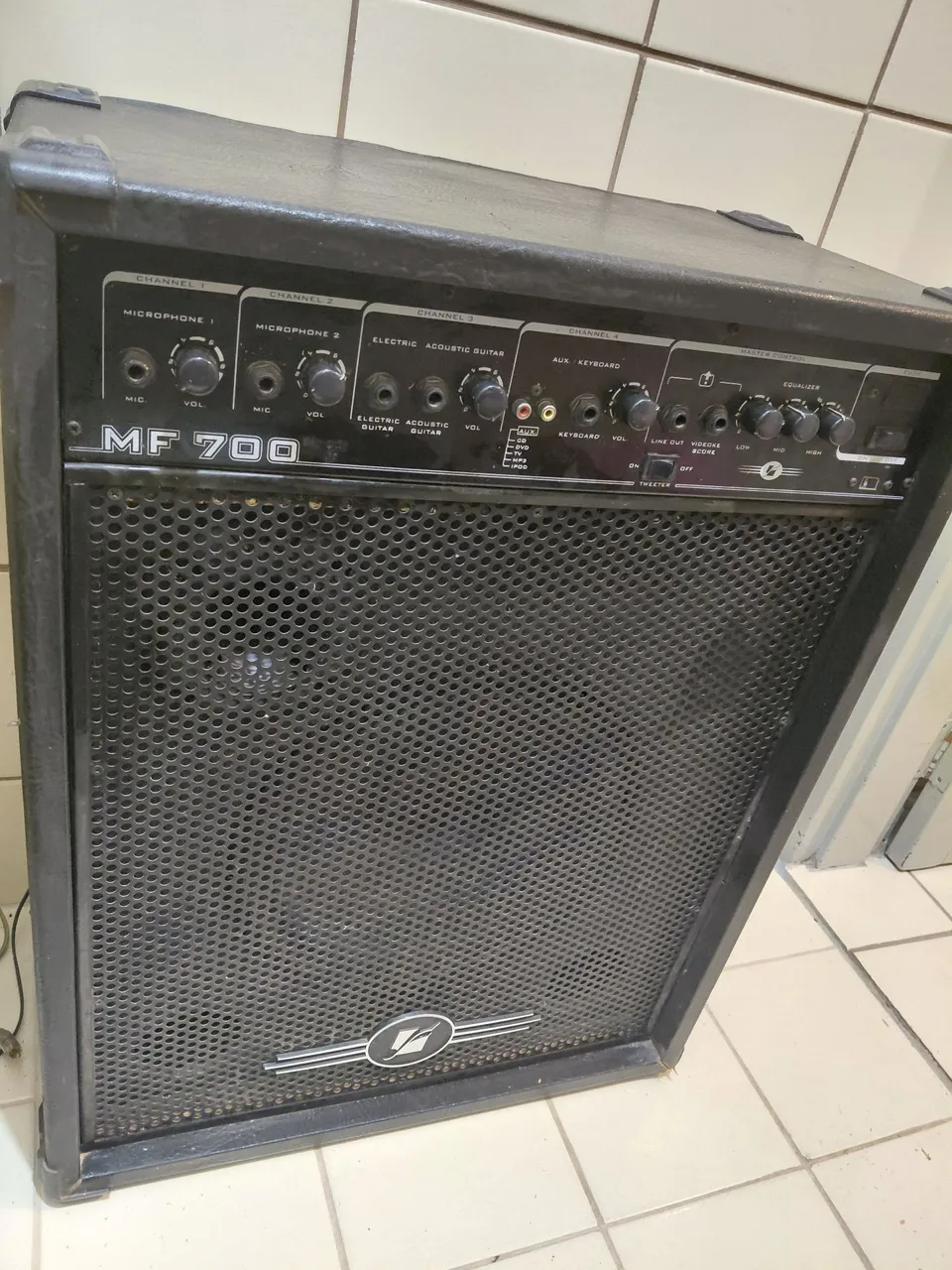 Amplificador de Som MF 700
