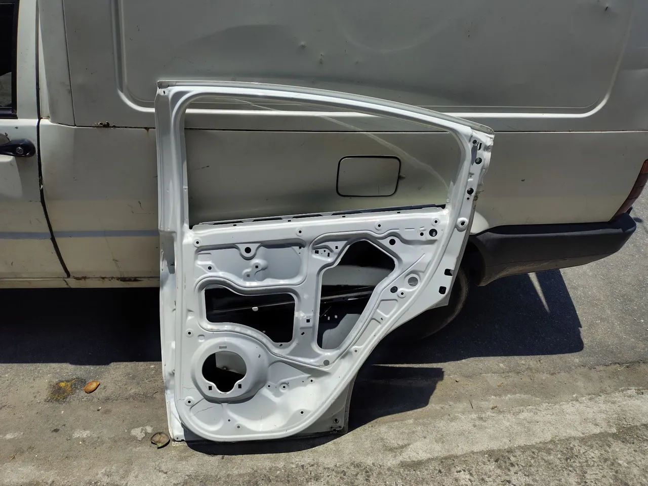 Porta traseira direita Honda hr-v 2015 a 2022 original c detalhe  - Foto 3