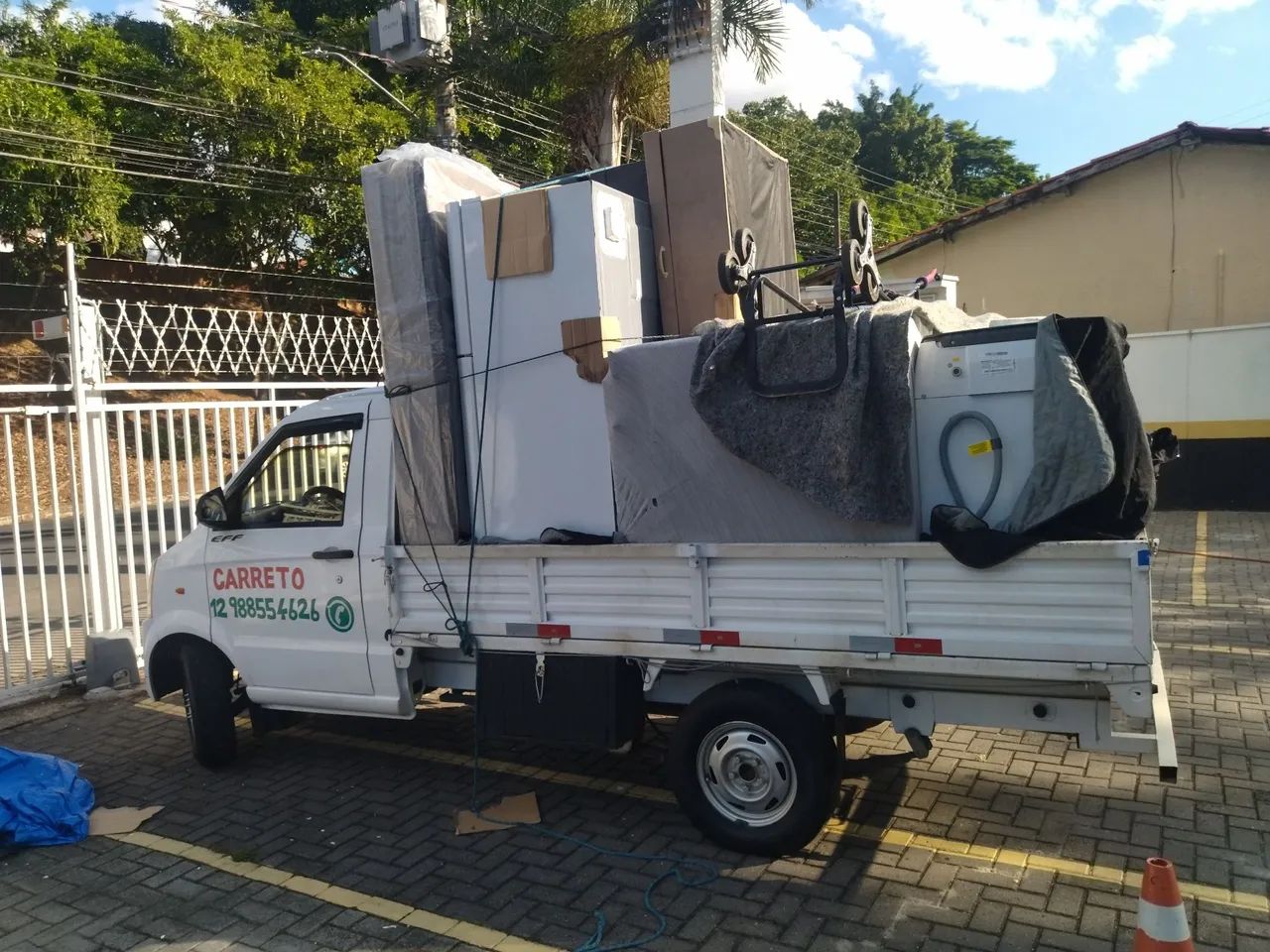 Carreto e frete e pequena mudança 