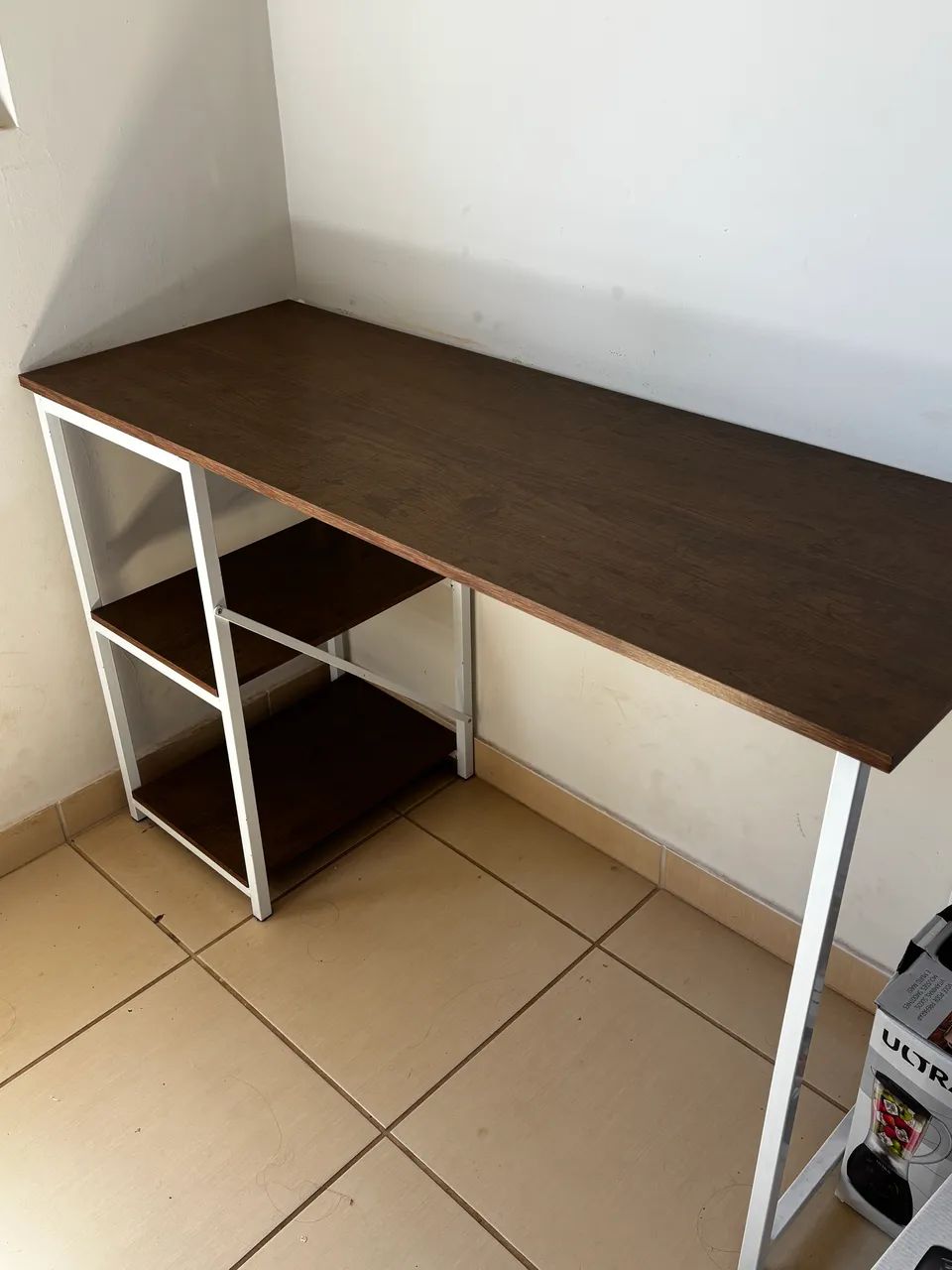 Escrivaninha/Mesinha64168520791682122