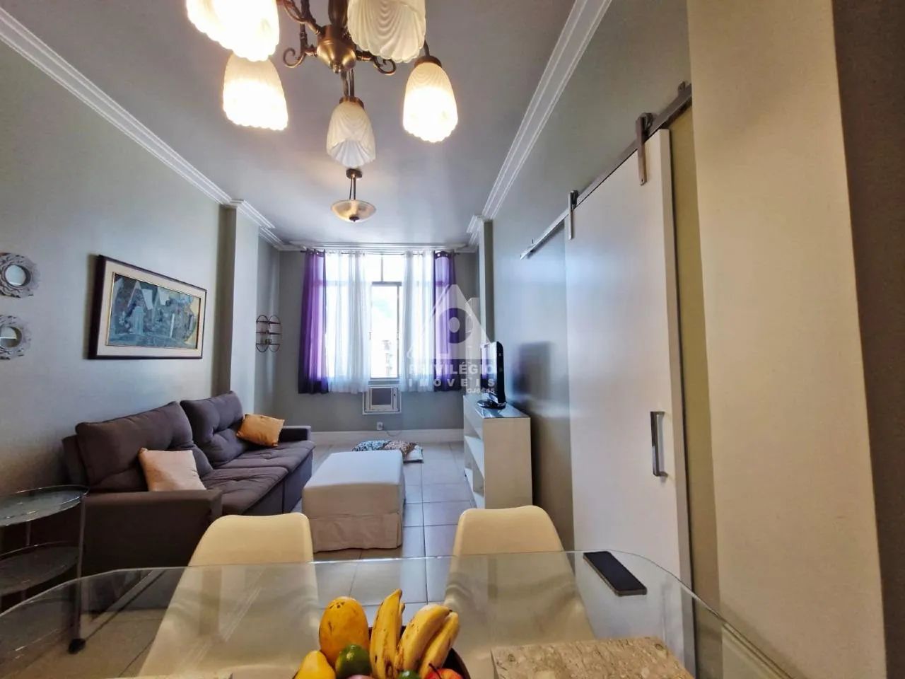 Apartamento reformado no Posto 10! - Foto 3