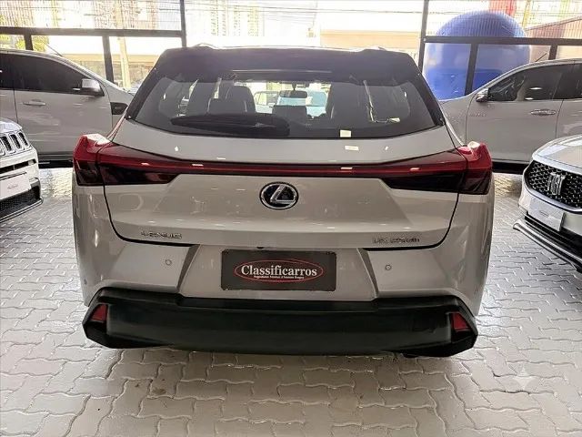 Lexus UX-250h Dynamic 2.0 16V Aut.(hybrid), foto 8 de 16