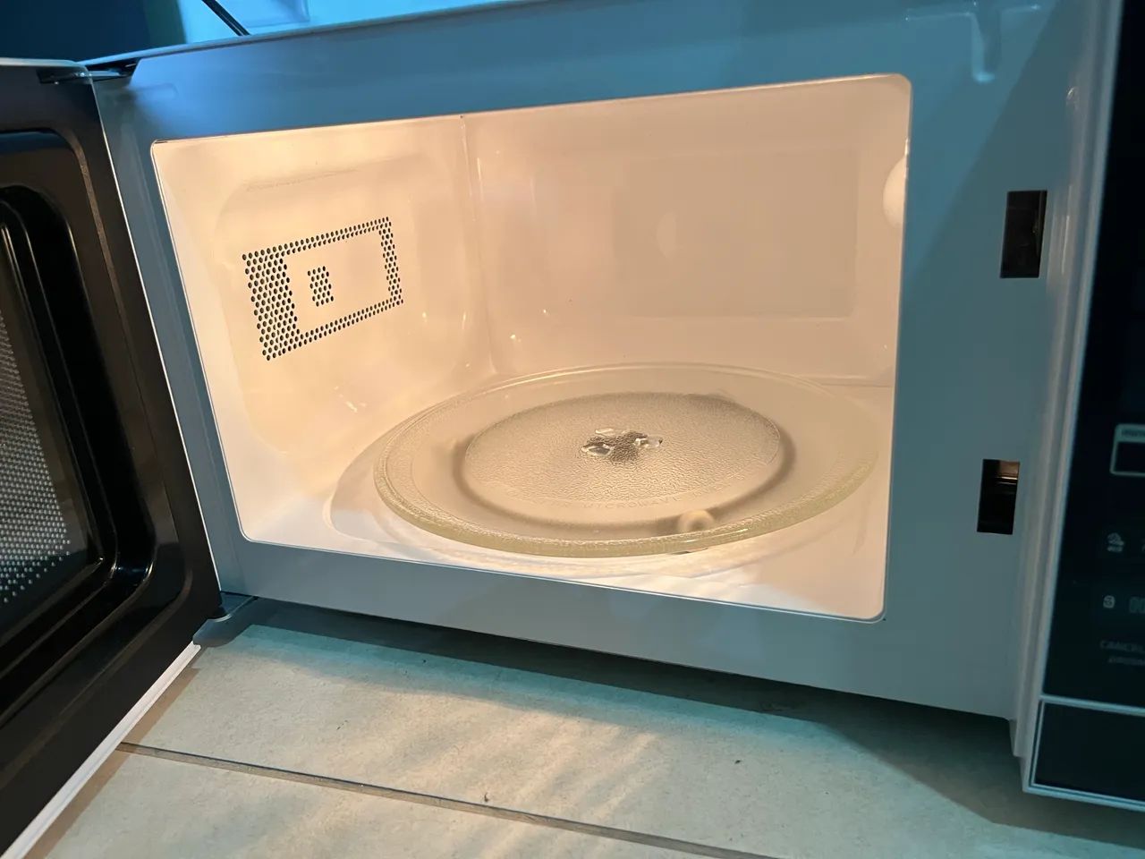 Micro-Ondas 20 L Midea  - Foto 2