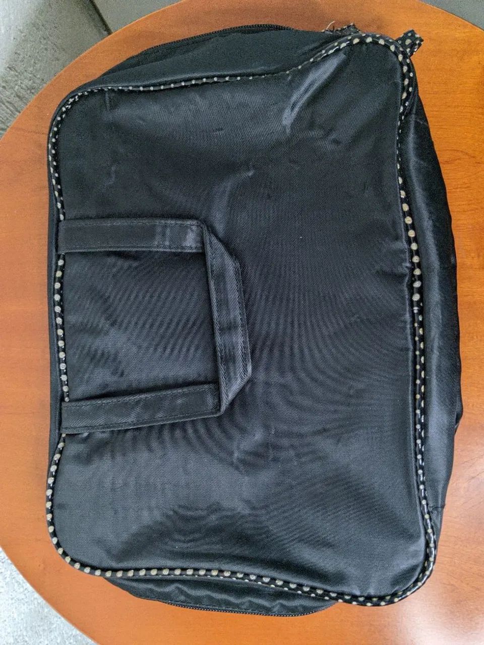 Bolsa Trina & Co Preta com Detalhes em Strass - Foto 2
