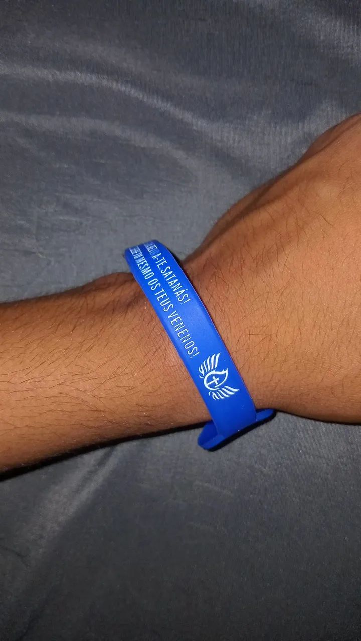 Pulseira de sao bento azul - Foto 3