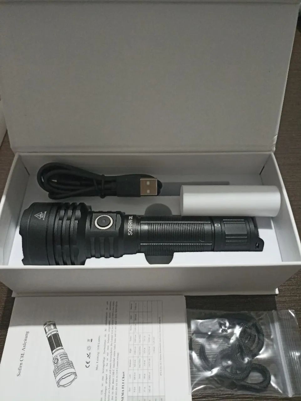 Lanterna Sofirn C8L Com 3100 Lúmens Para Longa Distância  - Foto 5
