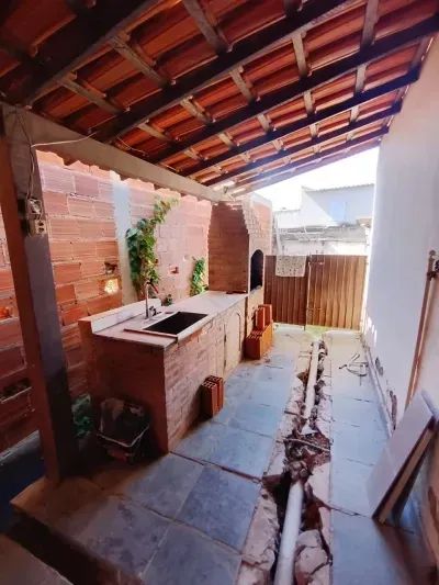 VENDO CASA 3 QUARTOS NO BALNEARIO - Foto 2