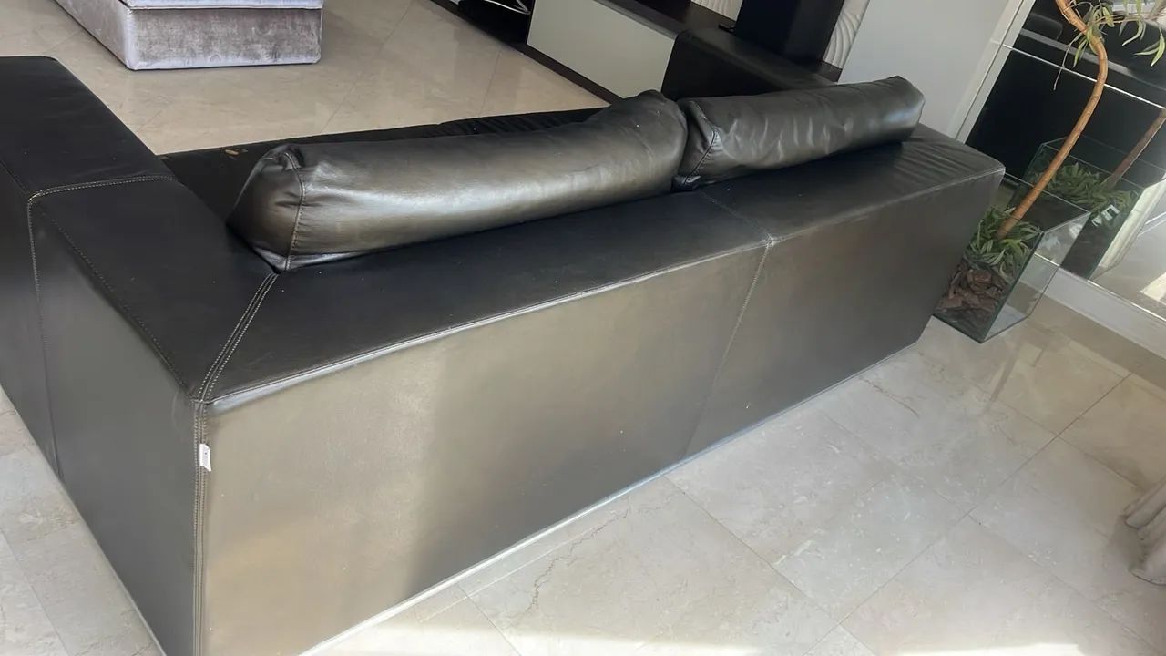 Sofa couro 3 lugares - Foto 3
