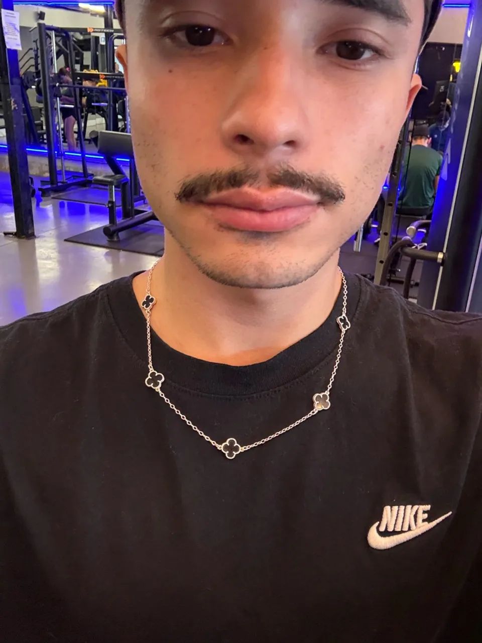 Colar trevo de prata