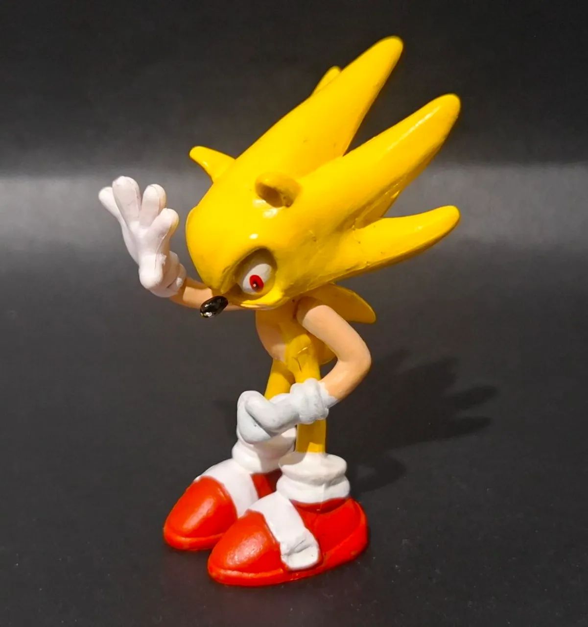 Sonic Dourado miniatura Colecionável Original Sega - Foto 2