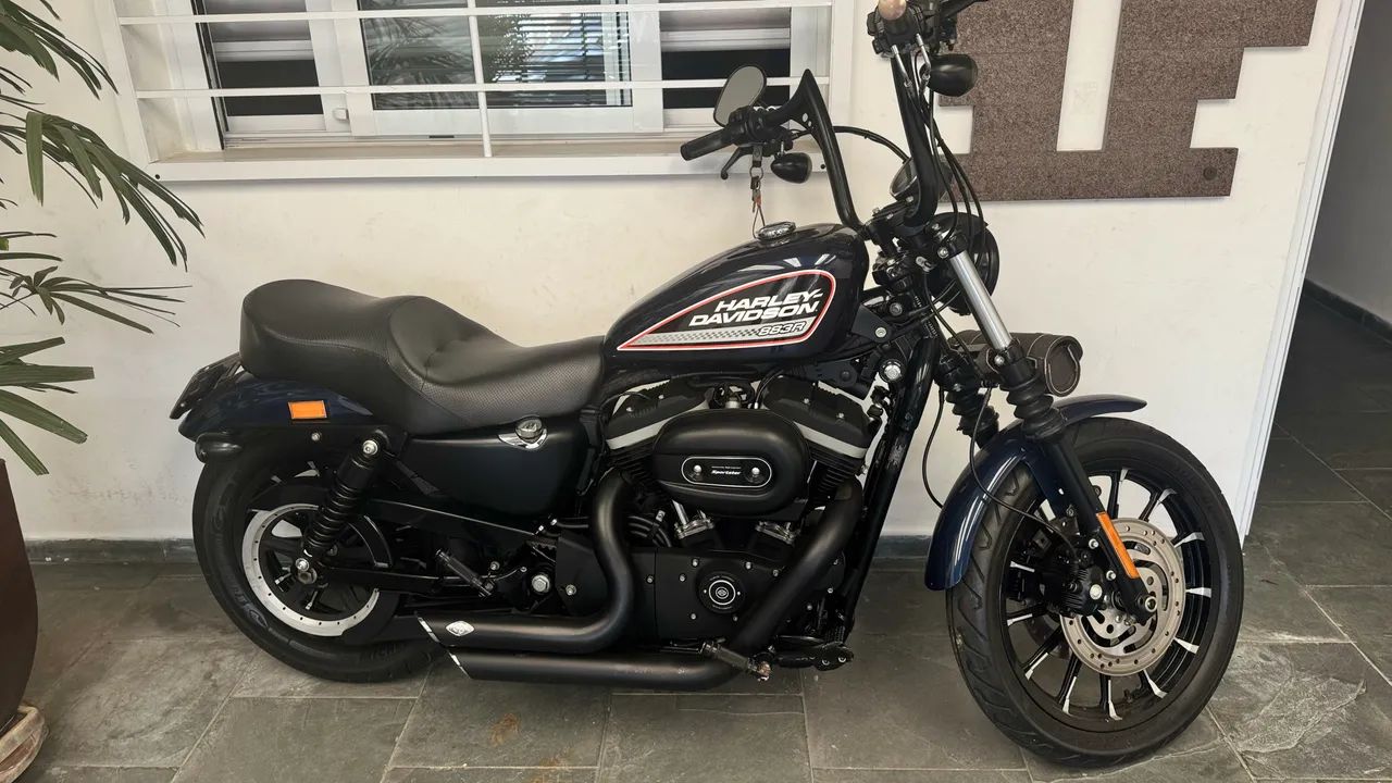 Harley Davidson XL 883R