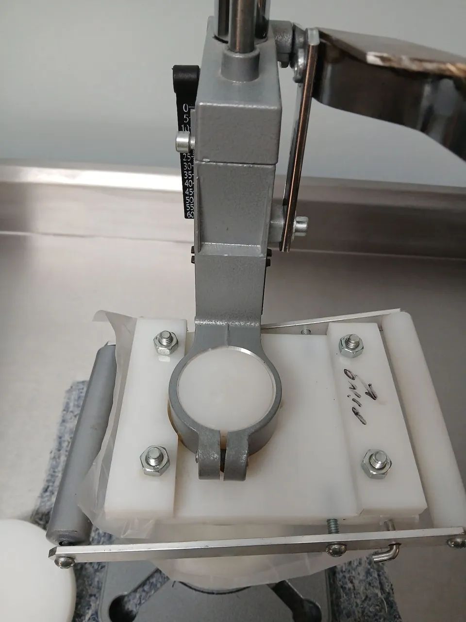 Máquina de Produzir Empadas com Extrator de formas  - Foto 5