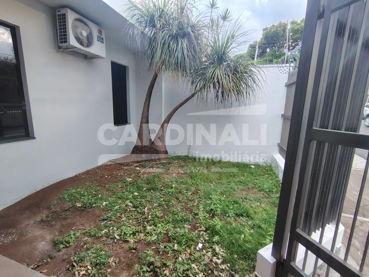 Casa térrea com 4 quartos e 2 suítes - Foto 4