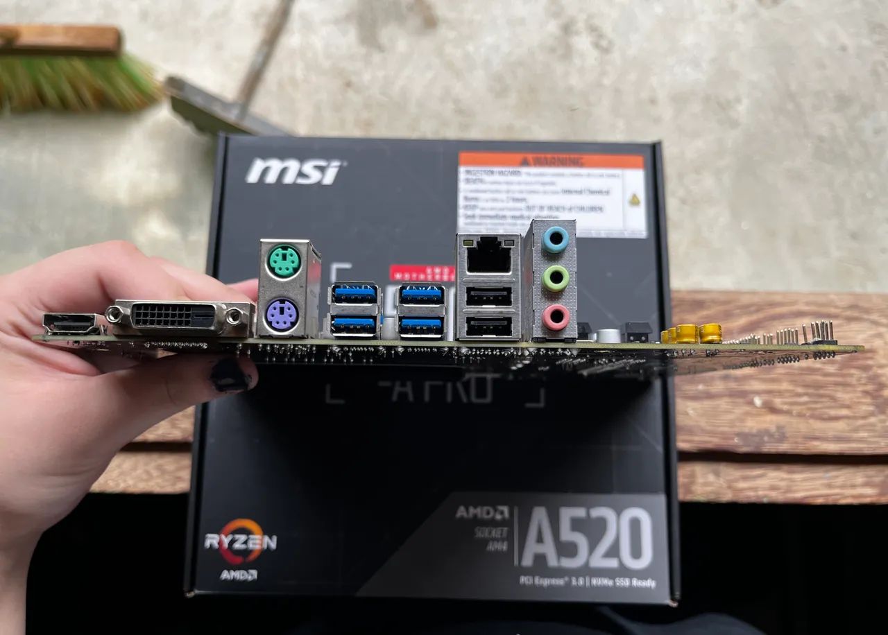 Placa Mae MSI A520M-A PRO AM4 DDR4 - Foto 3