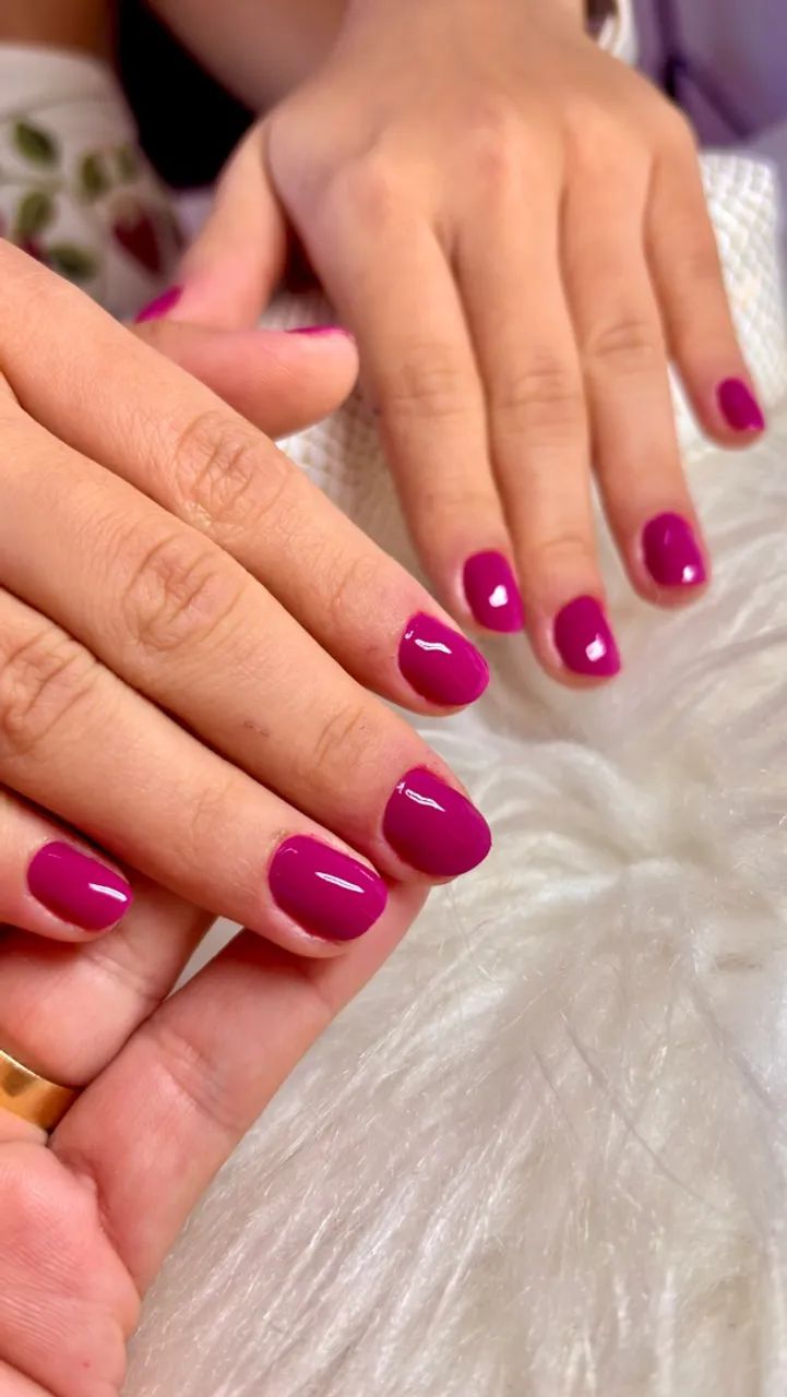 Procuro manicure com experiência , é responsável 