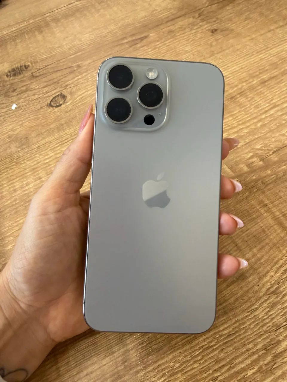 iPhone 15 pro max 256g em estado de zero!!! - Celulares e