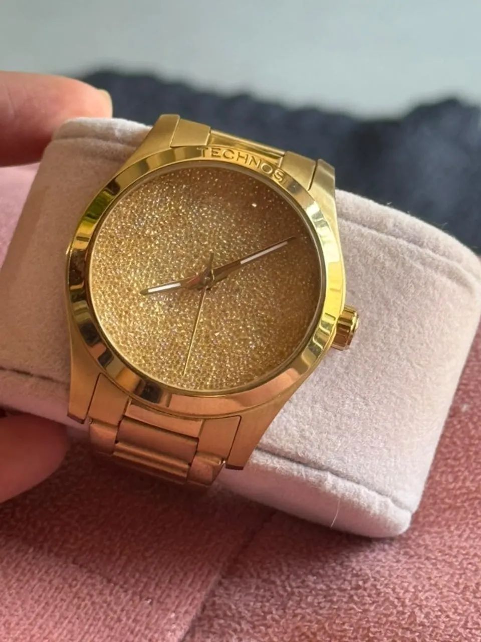 Relógio Technos dourado com mostrador de brilho - Foto 3