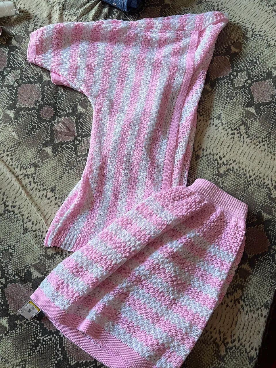 Conjunto de tricô shorts + chemise rosa e branco - Foto 2