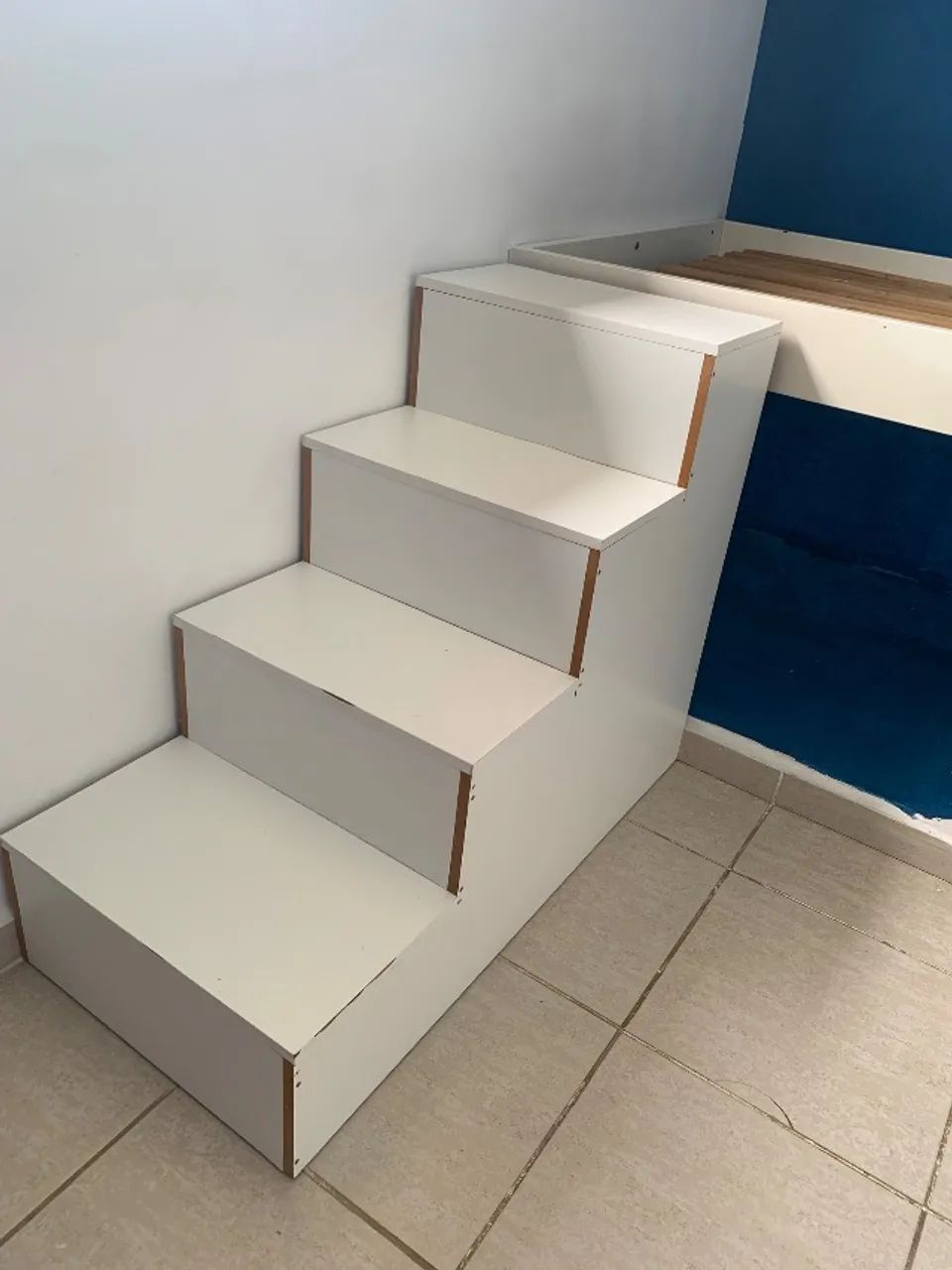 Cama planejada de solteiro, em MDF, com escada e 03 ninhos. - Foto 2