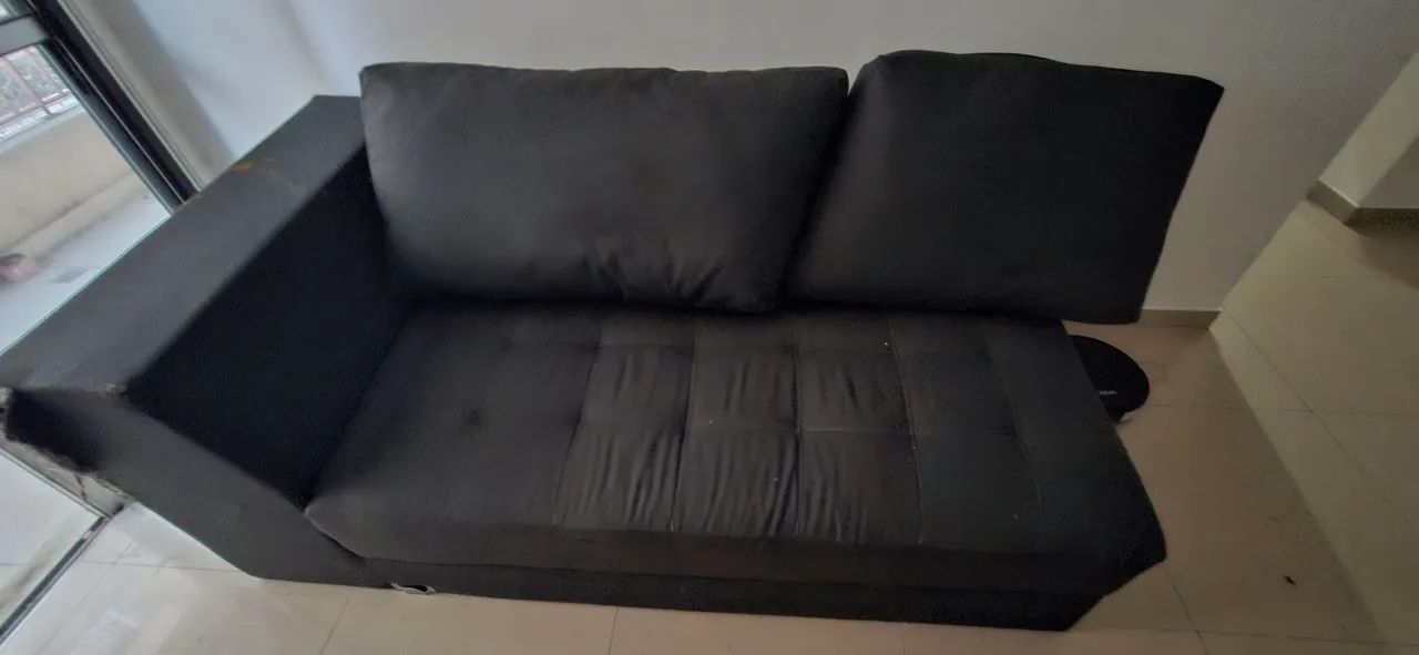 2 sofás 4 lugares no total