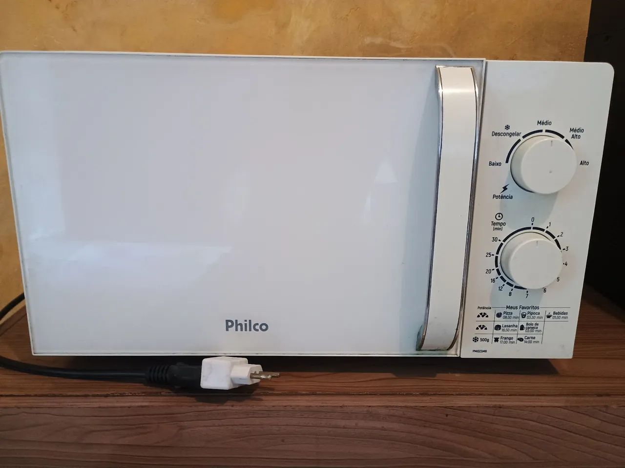Micro-ondas Philco.
