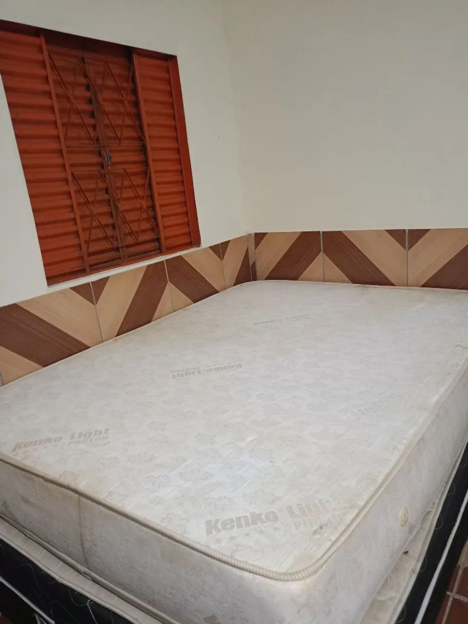Cama de casal 350