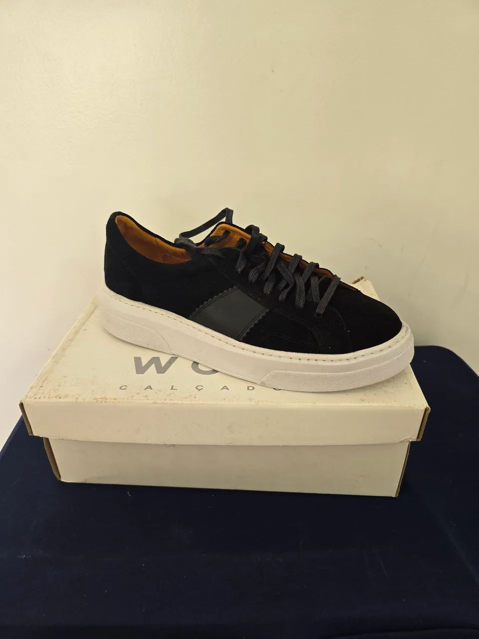 Tenis Camurça Preto Wolf