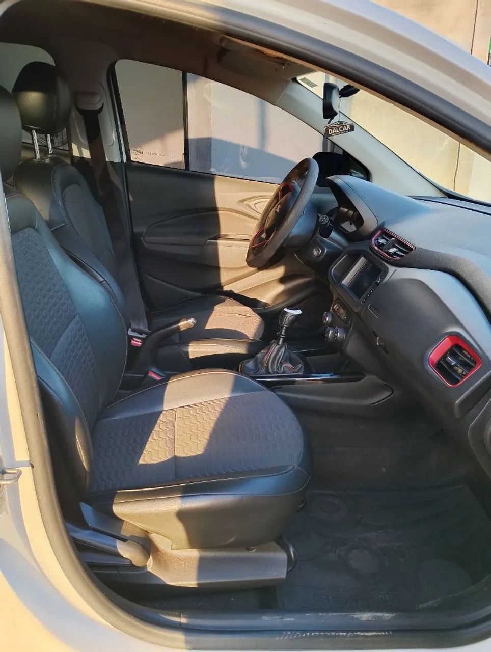 Chevrolet Onix Hatch Effect 1.4 8V Flex Mec. 4P 2018 - Foto 4