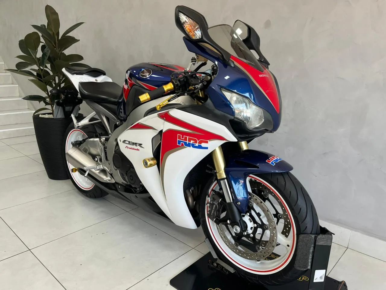 Honda CBR 1000 RR Fireblade - Foto 3