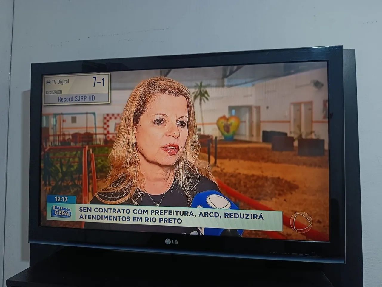 Tv LG 42 polegadas  - Foto 3