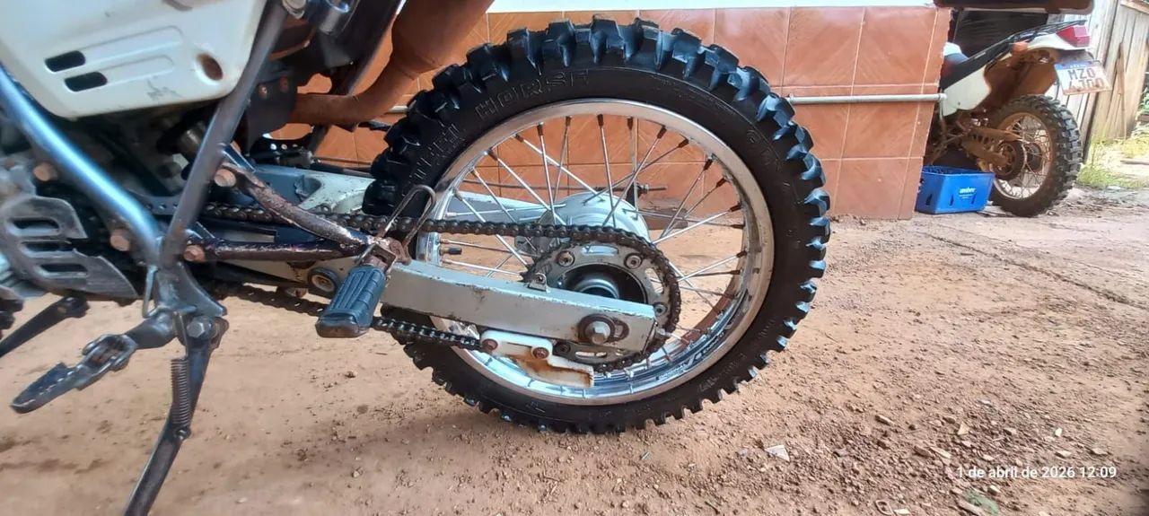 Vende-se Honda XLR 2002