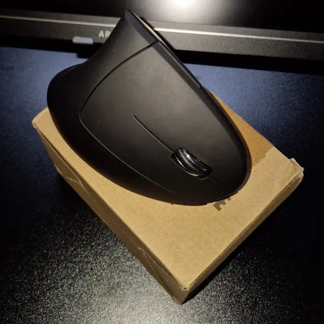 Mouse Ergonomico Vertical Bluetooth Bateria USB C Seminovo - Foto 2