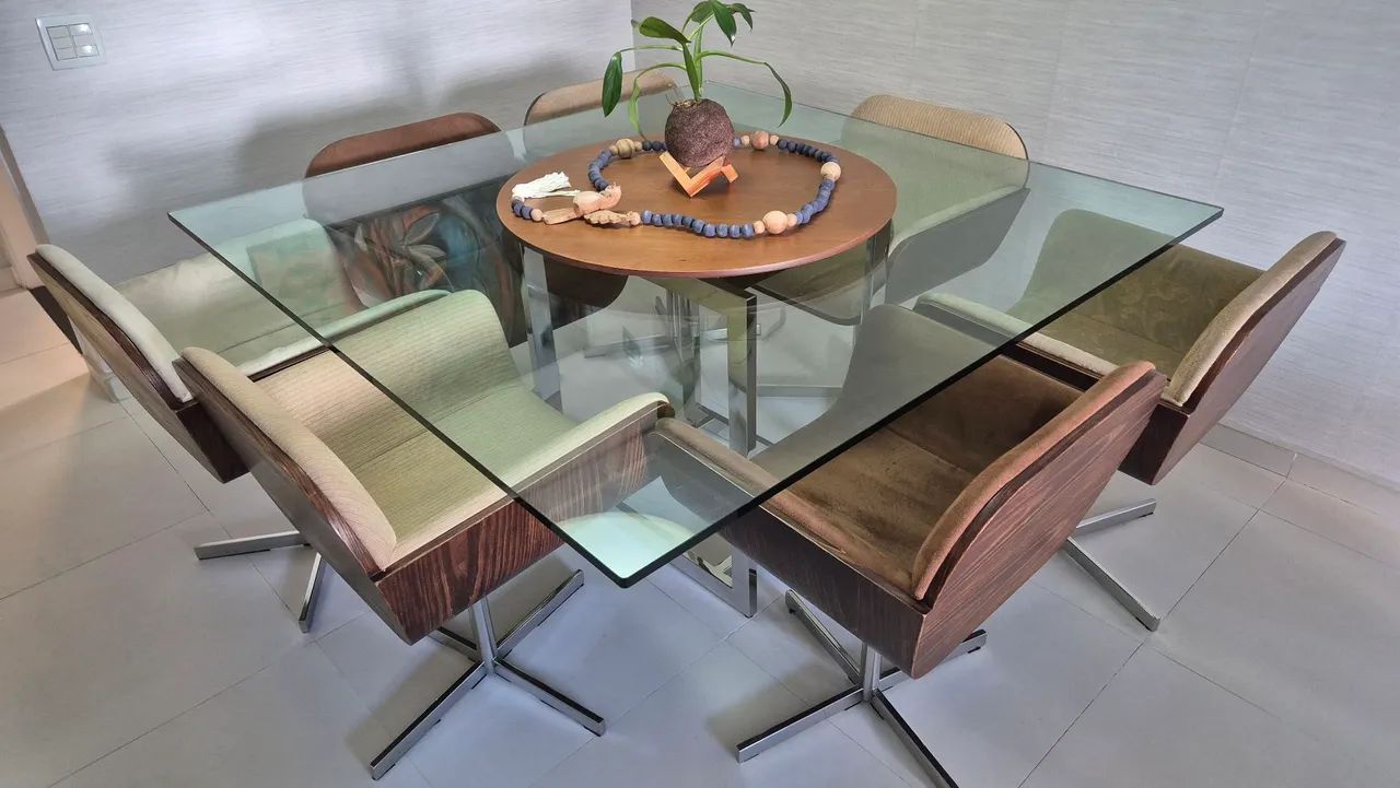 mesa com 8 cadeiras + 2 poltronas giratórias - Foto 3
