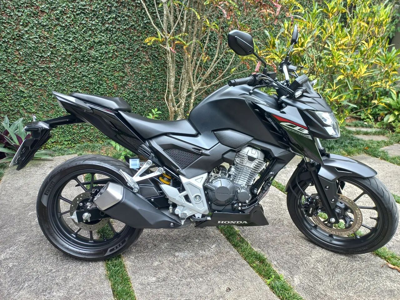 Cb 300 Twister  - Foto 3