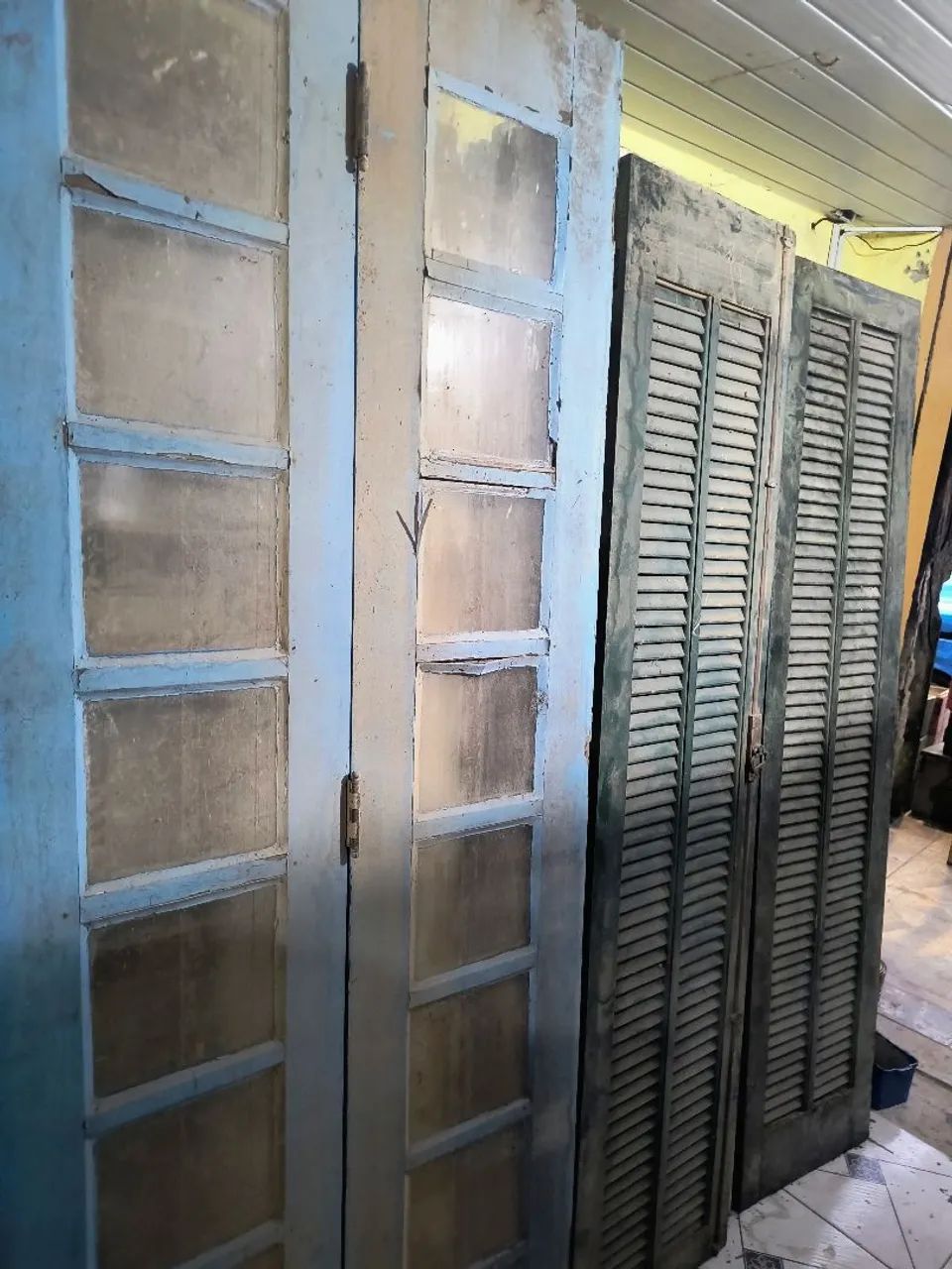 Portas de madeira com vidro e sem vidro - Foto 4