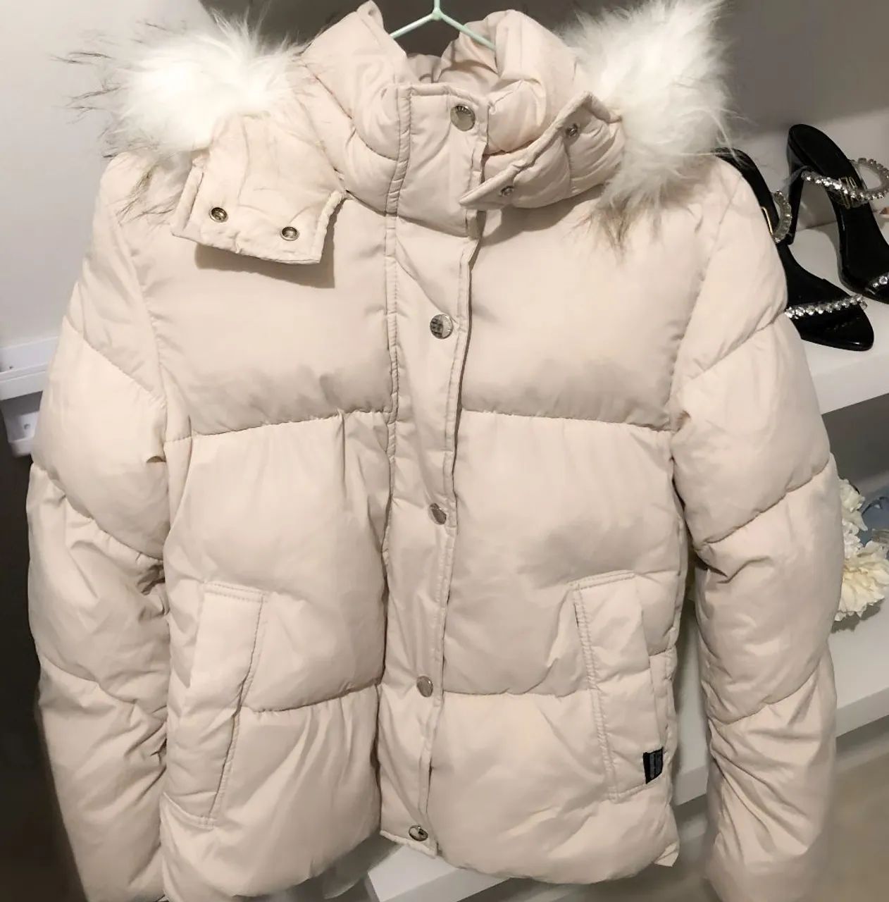 Jaqueta acolchoada bege claro Bershka  - Foto 2