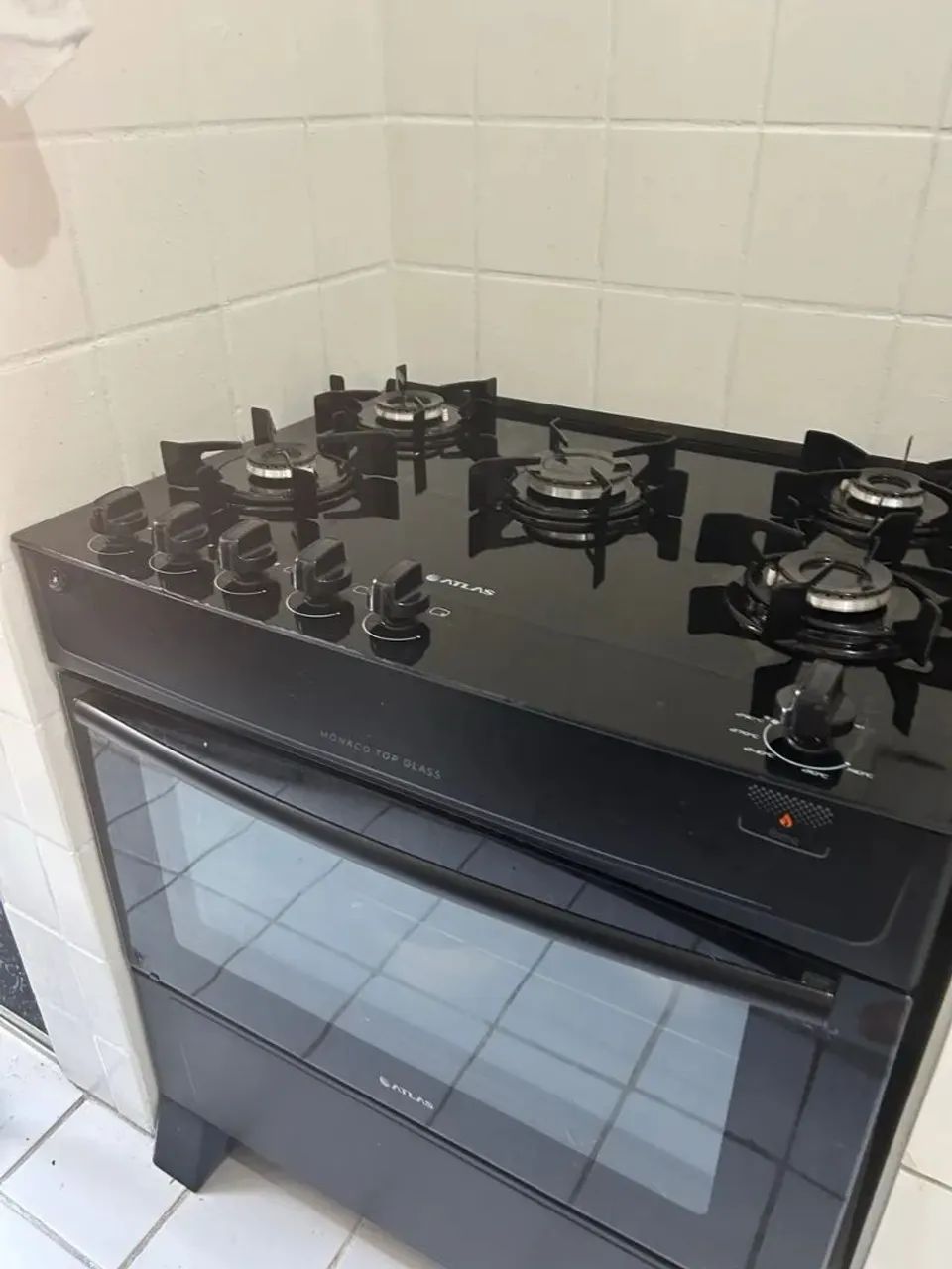 Fogão Atlas 5 bocas preto Mónaco top Glass com acendimento automático