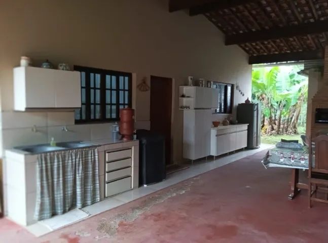 Chácara em Parque das Varinhas área 2100m2 - Foto 2