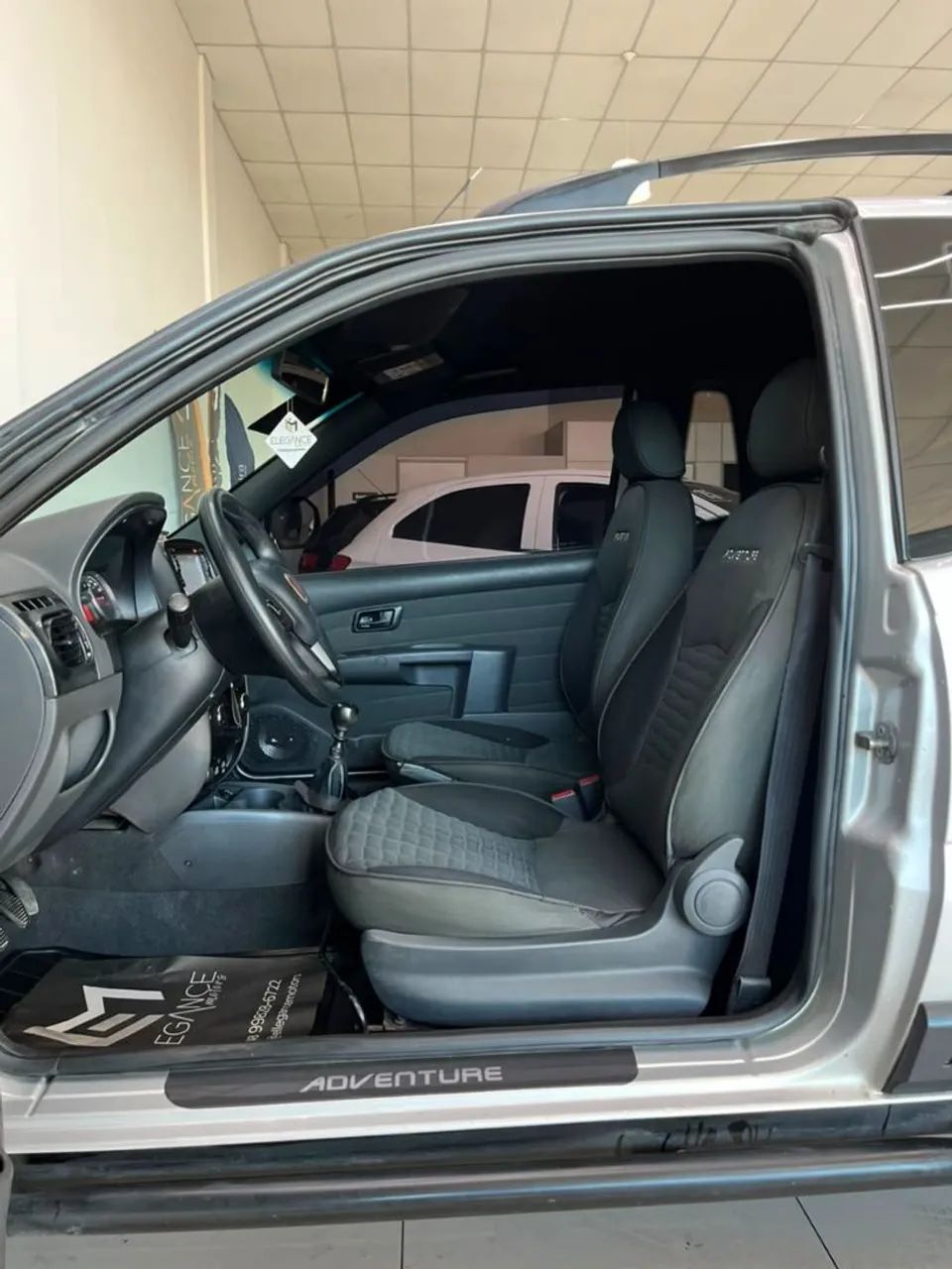 Fiat Strada Adventure 1.8/ 1.8 Locker Flex CE 2018 - Foto 2