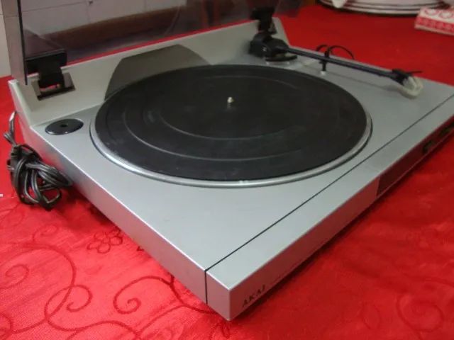 TOCA DISCOS VINIL AKAI