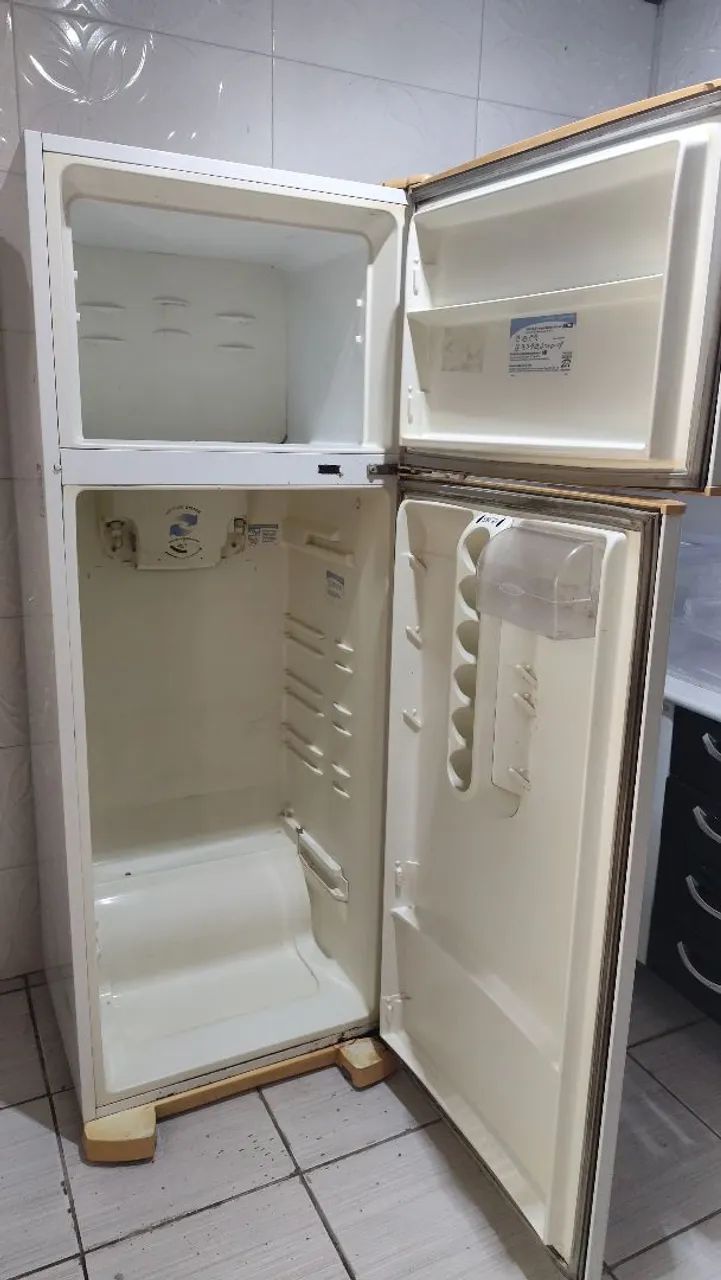 Geladeira Eletrolux Grande Sem Gás 