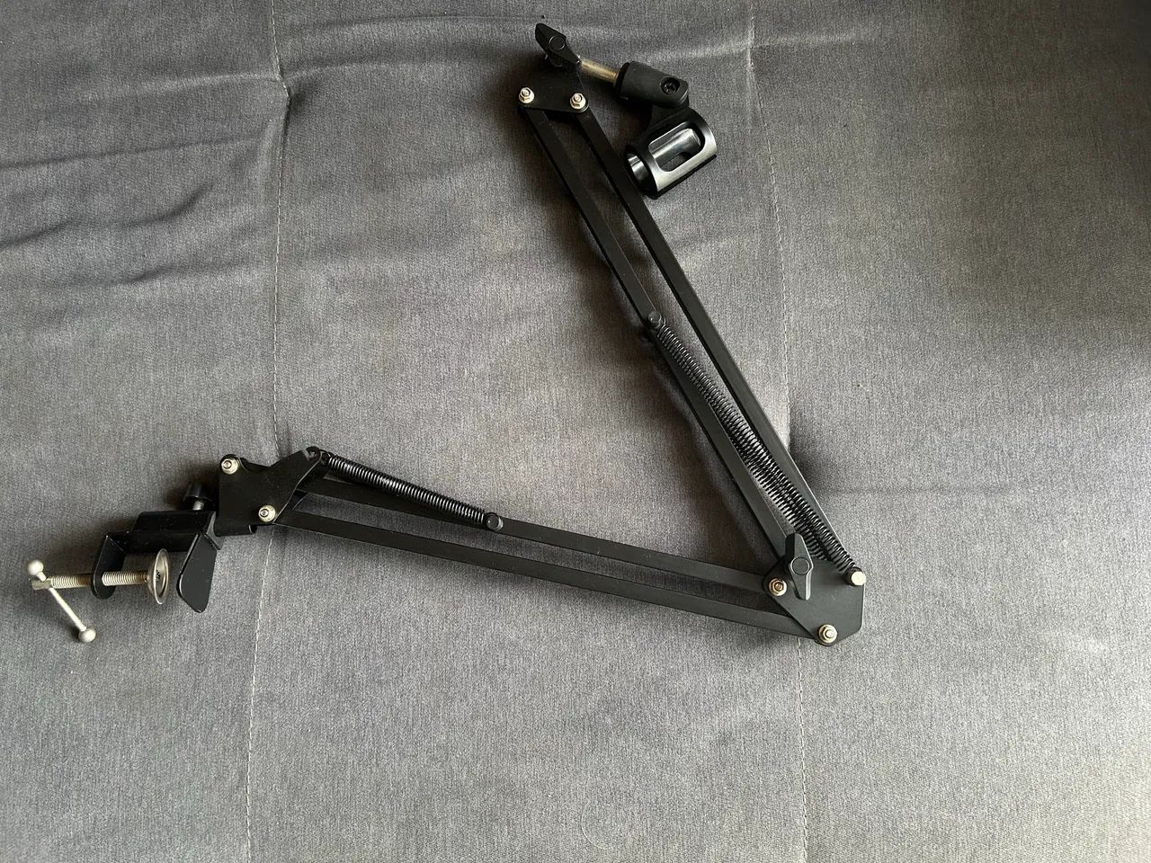 Professional Articulating Microphone Arm422080694034124805