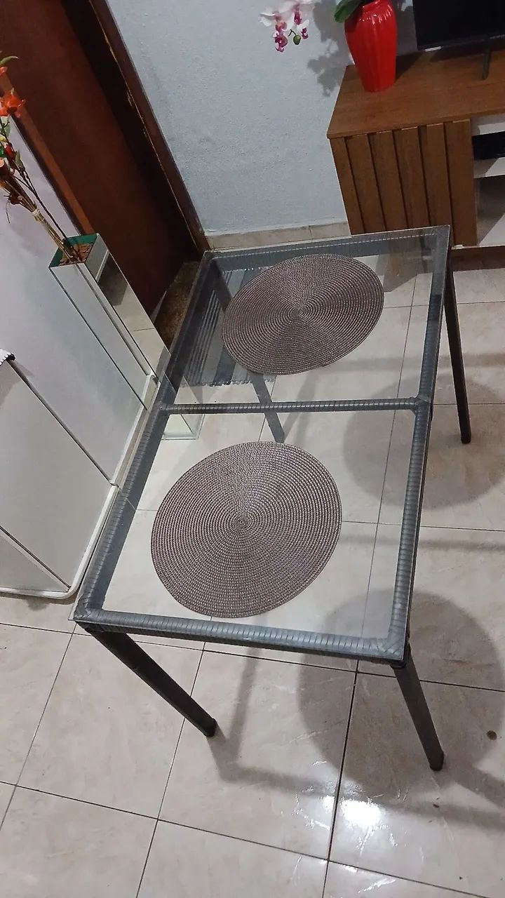 Mesa com tampa de vidro  - Foto 2