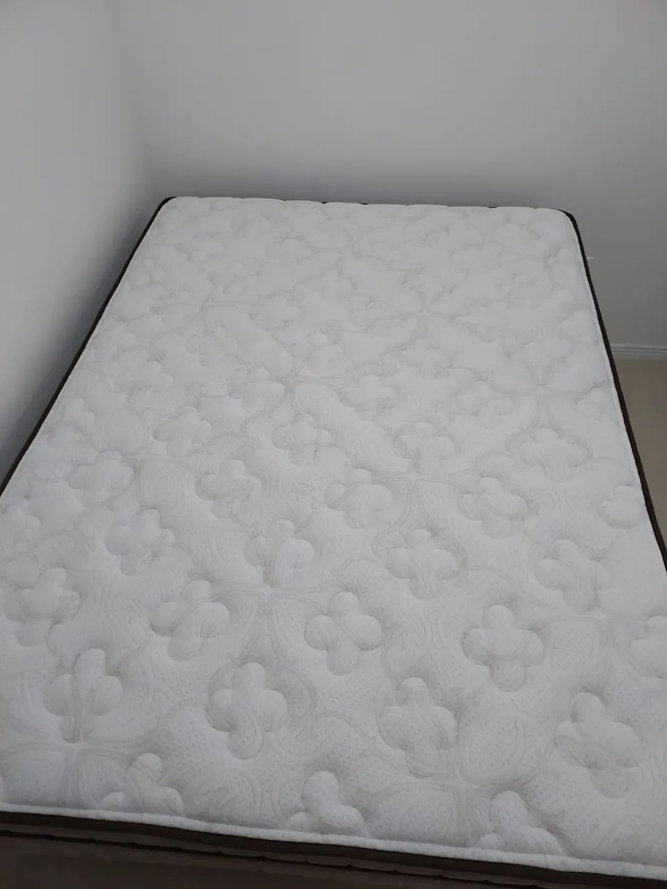 Cama colchão casal de mola + box de baú. Pouco uso! - Foto 2