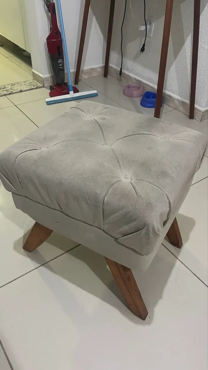 Poltrona e puff 65570193459203123