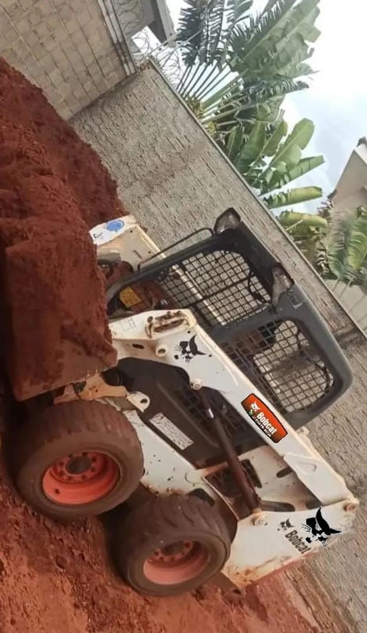 Mini Carregadeira Bobcat S510 cabine aberta  - Foto 3