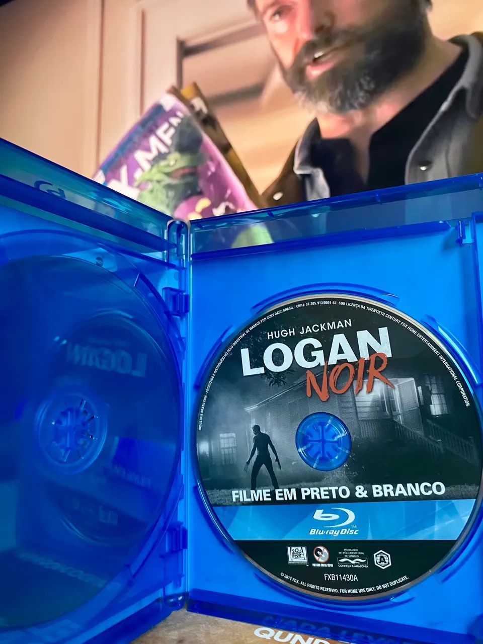 Filme Logan Blu-ray edição especial - Foto 4